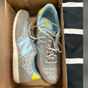 New balance classic sneakers